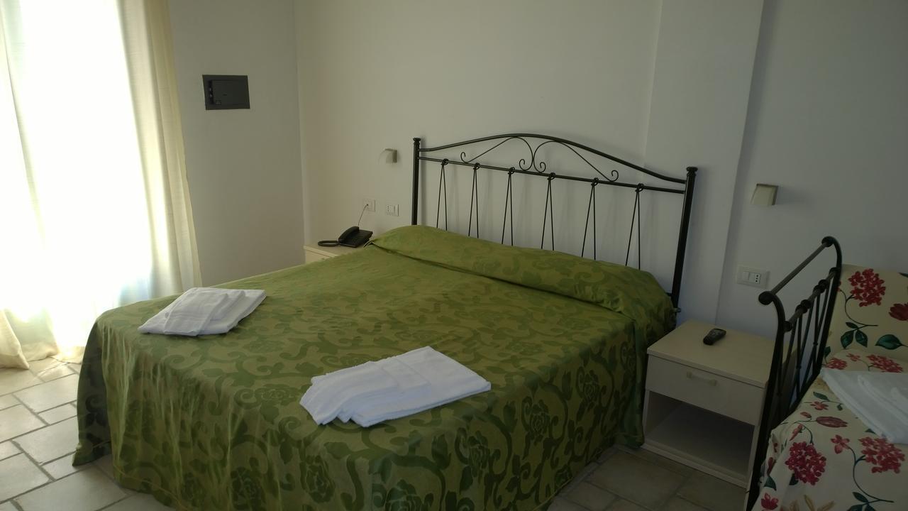 Family Village Otranto Alimini Exterior foto