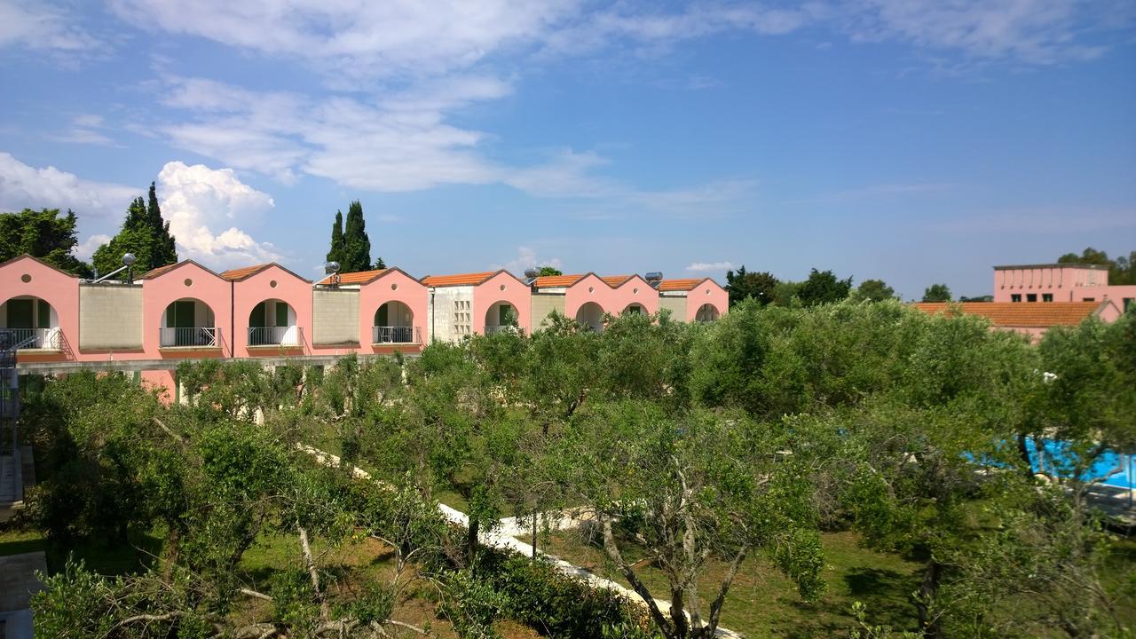 Family Village Otranto Alimini Exterior foto