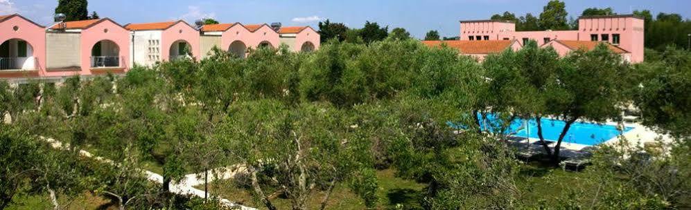 Family Village Otranto Alimini Exterior foto